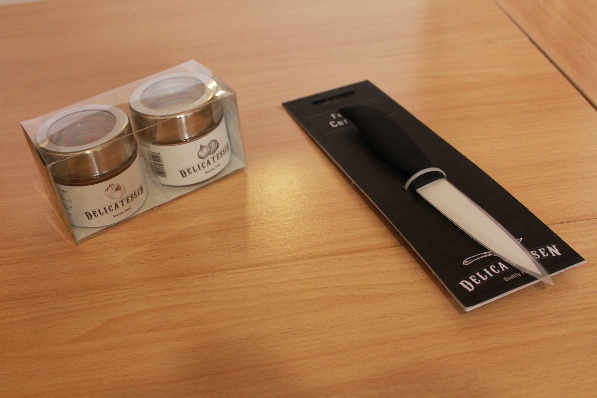 Delicatessen brand knife and packaging
